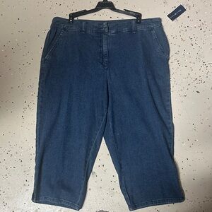 NWT KAREN SCOTT CAPRIS